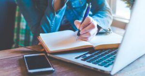 If You've Got It, Flaunt It: Showcase Your Expertise With B2B Content Marketing